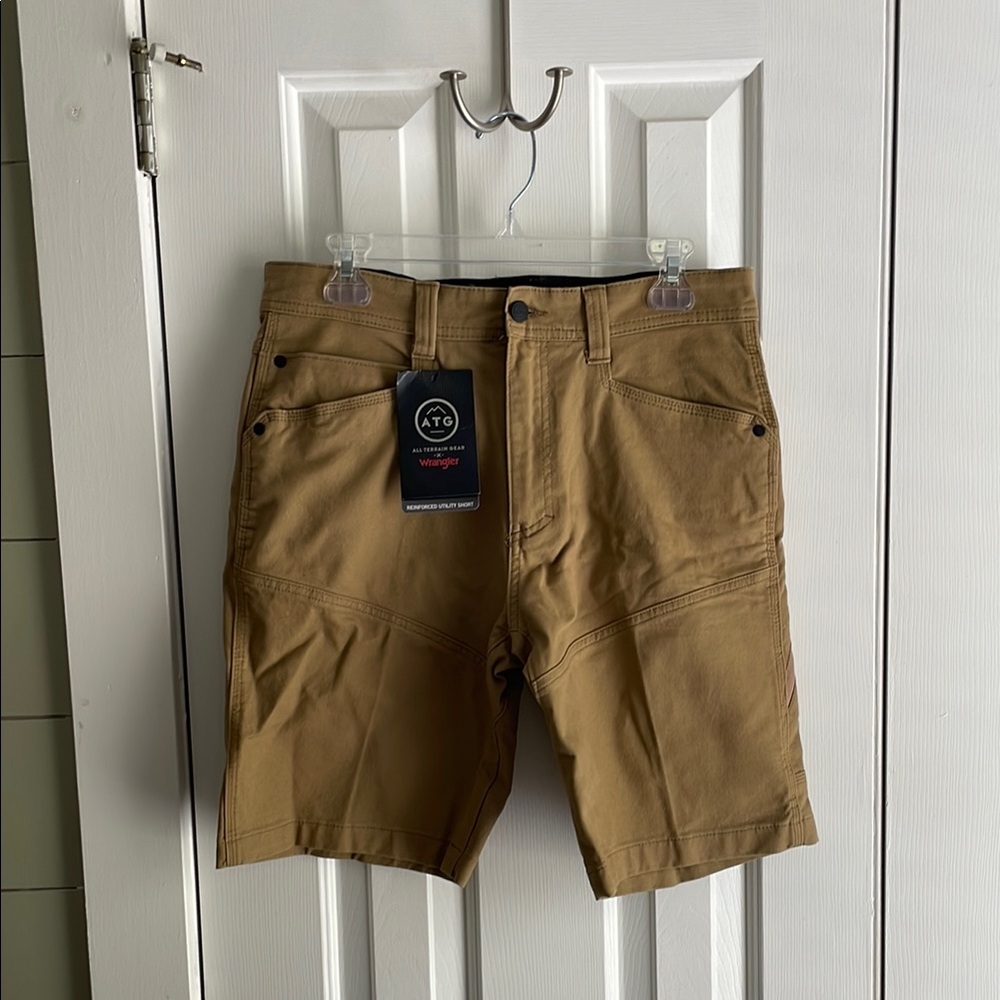 Wrangler Tan Cargo Shorts for Everyday Adventures